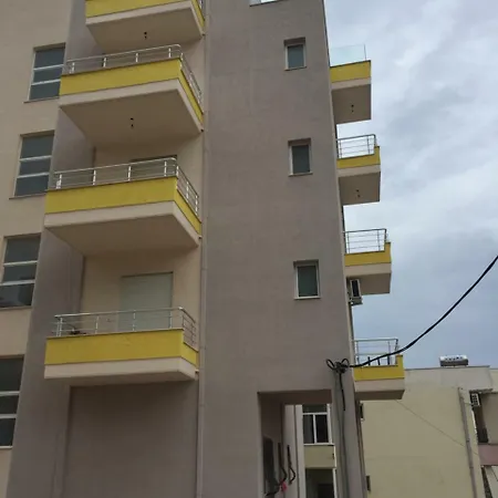 Lici Apartament Delvine