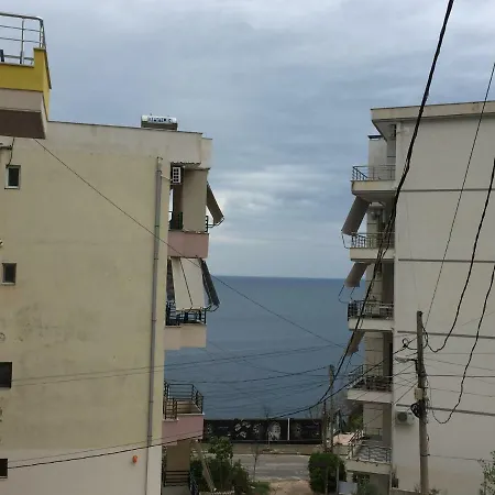 Lici Apartament Delvine